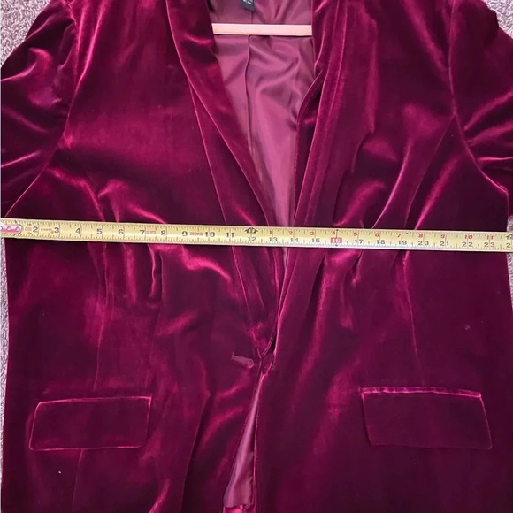 Burgundy velvet blazer - Picture 4 of 4